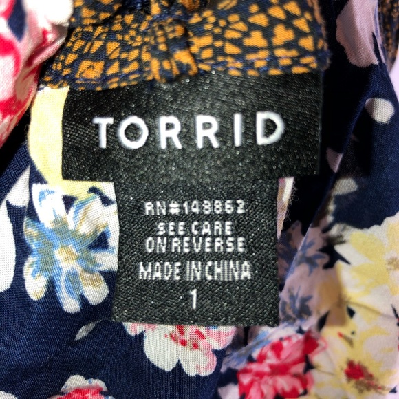 TORRID Plus Size 1 Floral Tank Top Spaghetti Strap - Picture 5 of 6